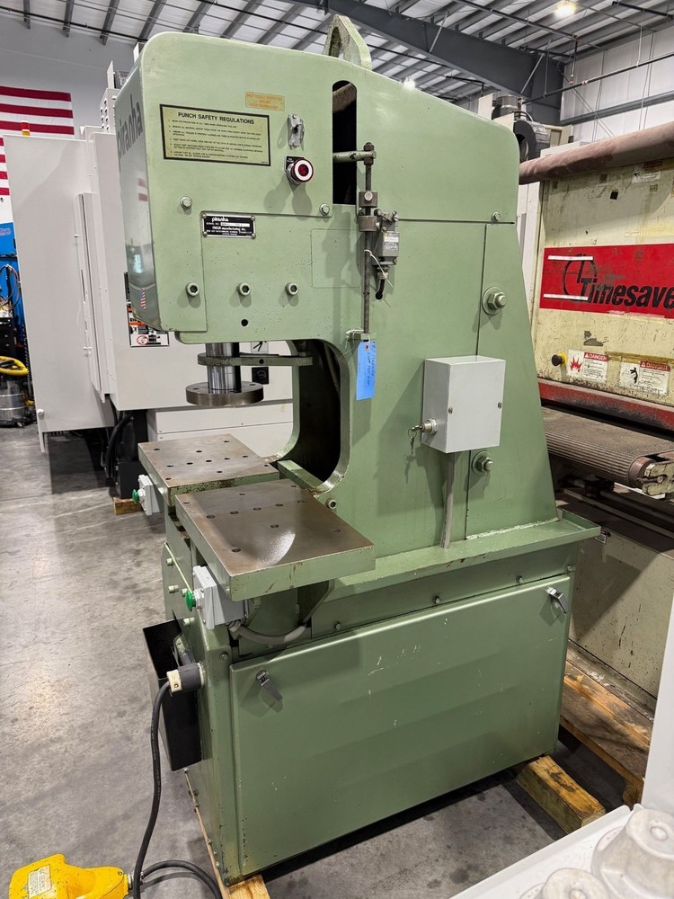 PIRANHA SEPP-65 65 TON Single End Punch Press Ironworker #8174