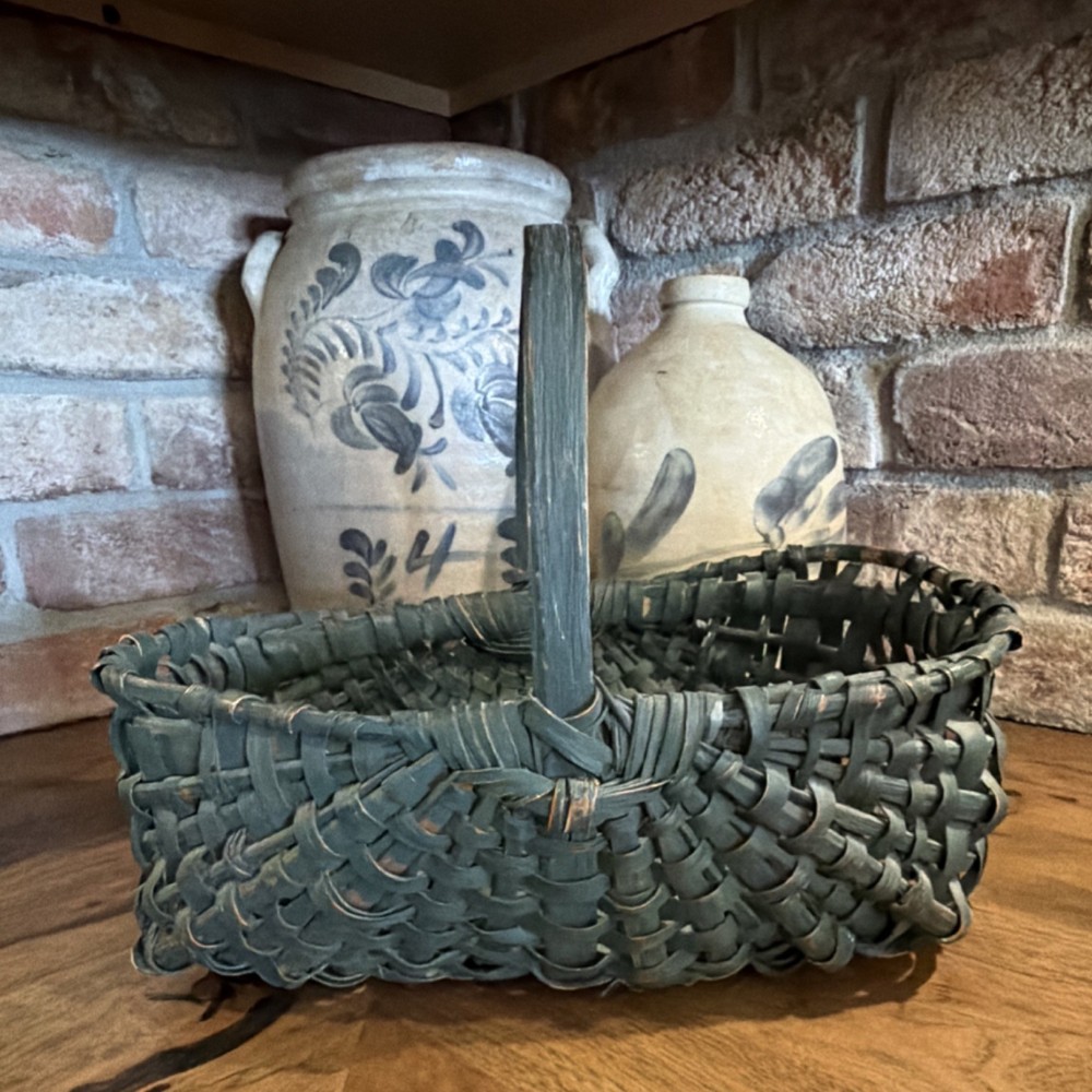 Antique/green Basket with Handle