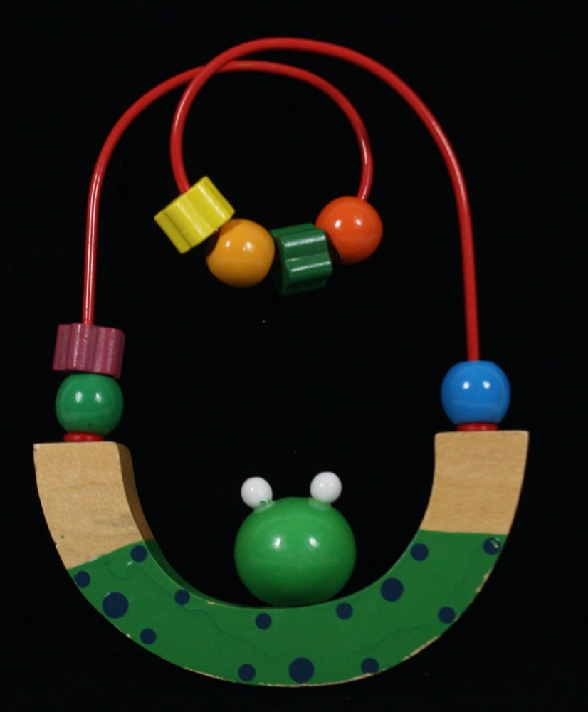 FIRST HANDHELD FROG EDUCATIONAL WOODEN SHAPED BEADS & WIRE PLAY ACTIVITY MAZE