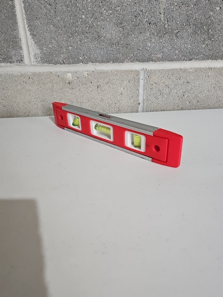 8in Red Level Magnetic Bubble Level Mini