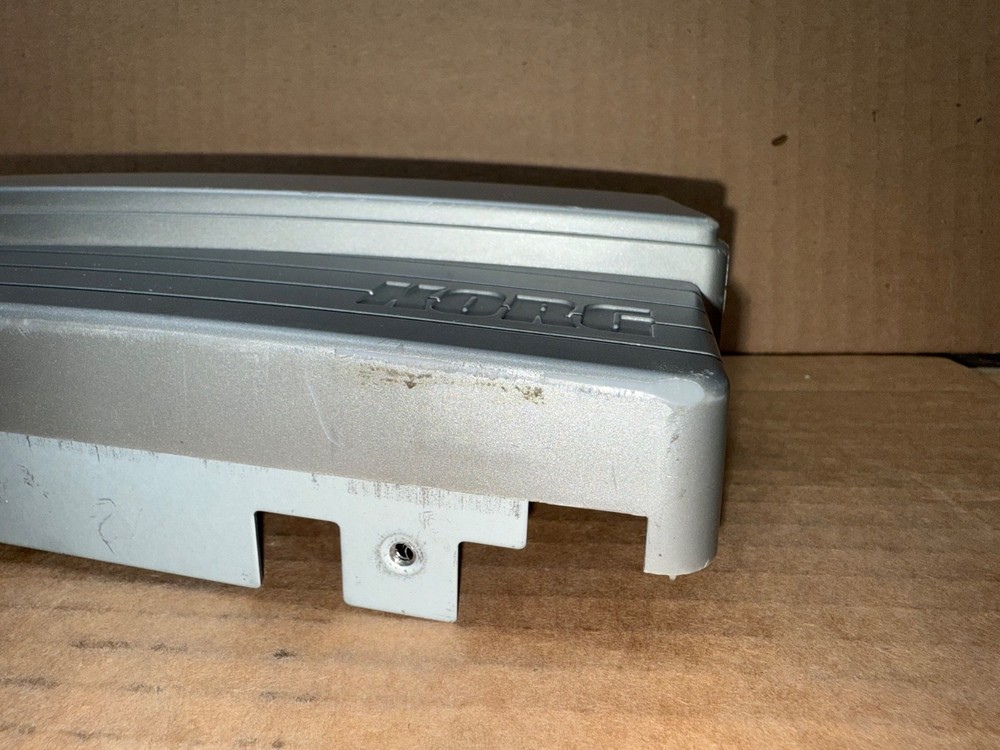 KORG TRINITY PRO RIGHT SIDE END CAP