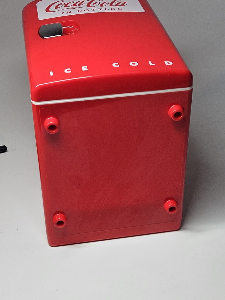 Coca-Cola Mini Fridge, 6 Can Mini Fridge Cooler Personal Retro Fridge Koolatron