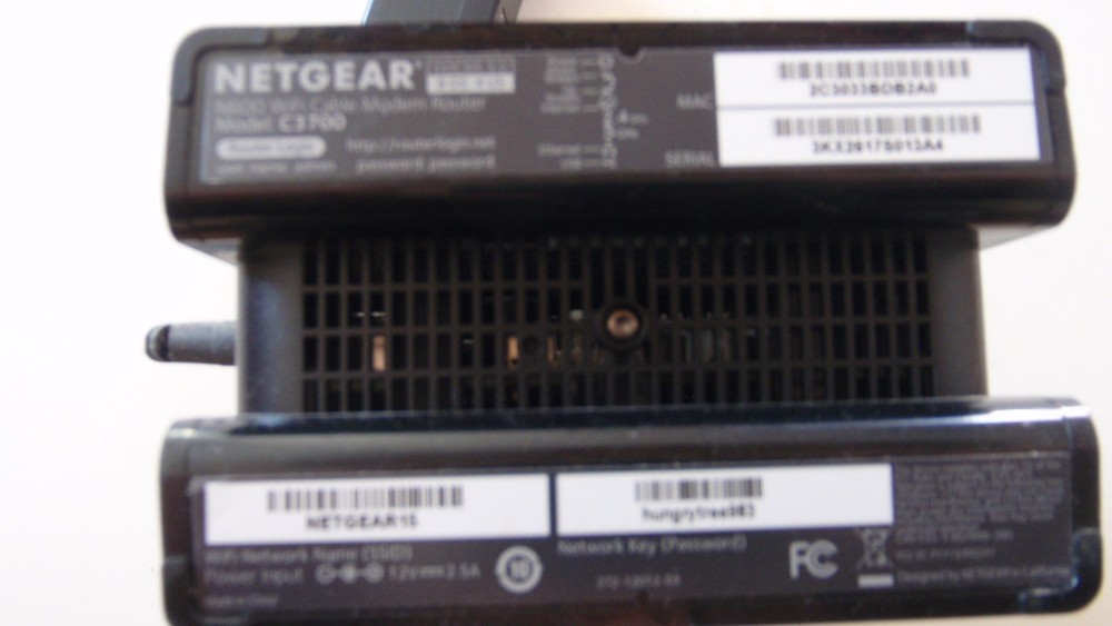 Neatgear c3700 N600 modem Router