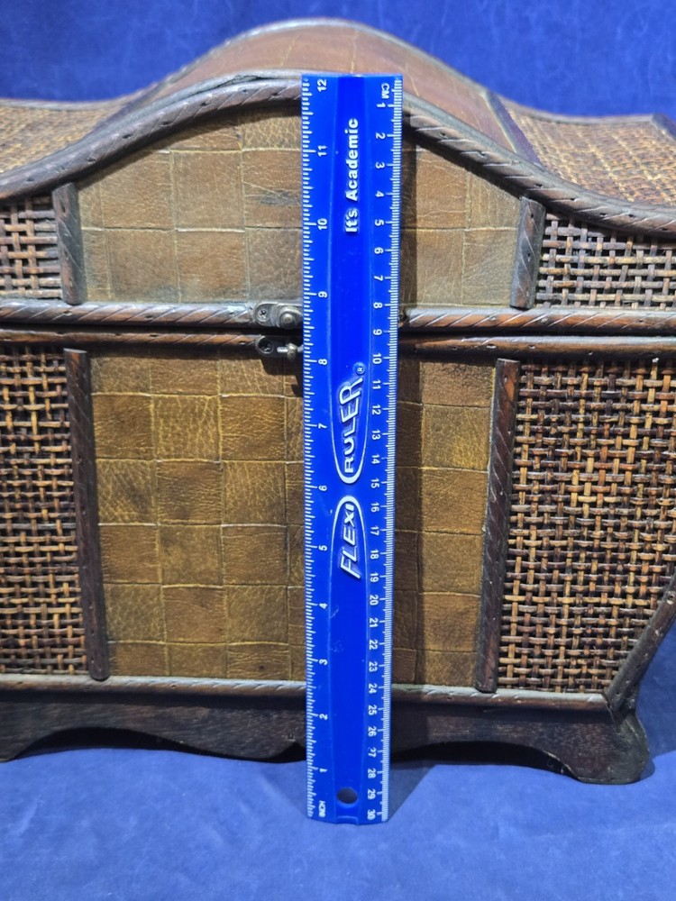 3 Beautiful Wooden Wicker Keepsake Chests, Large, Medium And Small, Stack