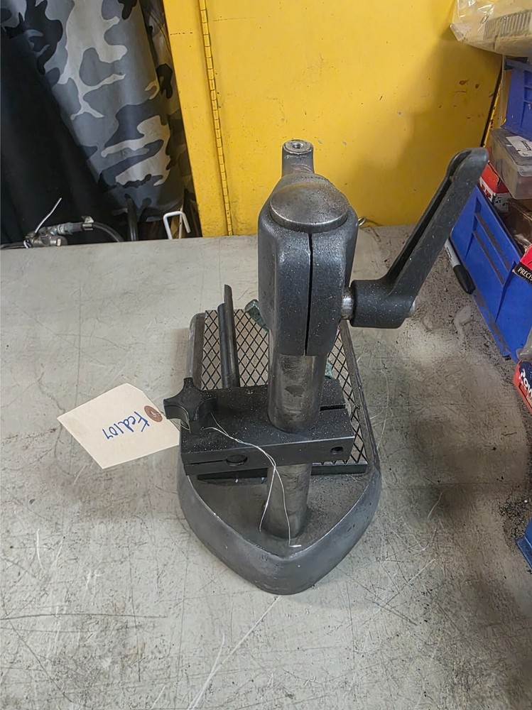 Mahr Federal NB-60 Indicator / Comparator Stand,