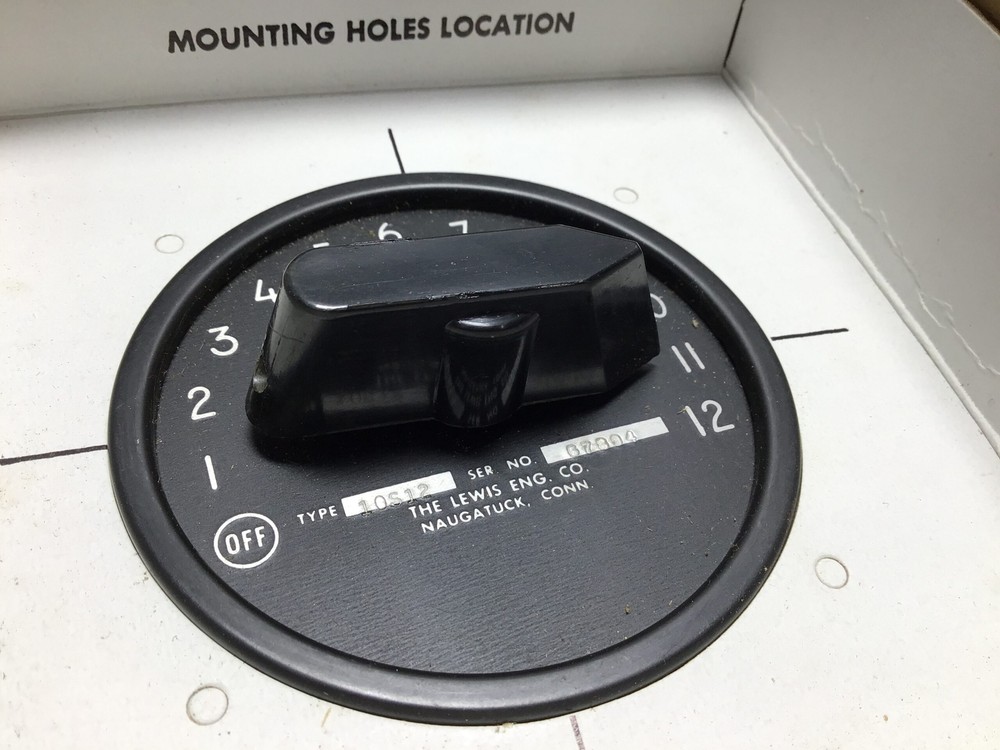 LEWIS electronic instrumentation division type: I0S12 (67804)