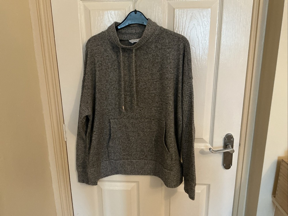 Nutmeg 2 Piece Grey Marl Jogger Set. Size 12 VG Condition. PLEASE READ DISCRIP