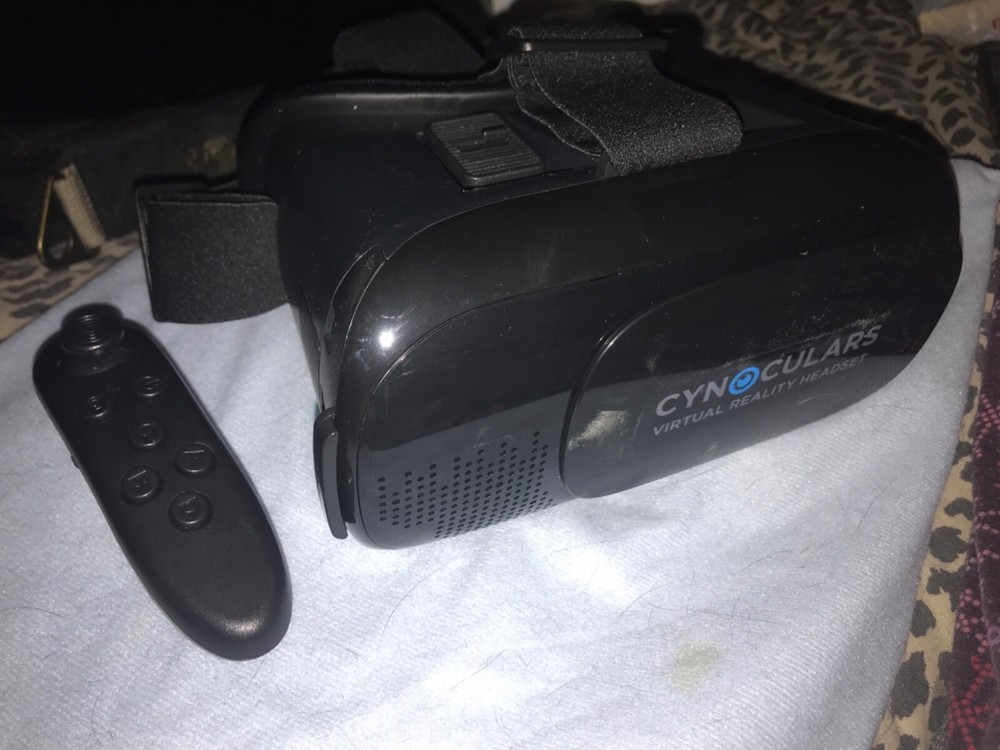 Cynoculars, like Virtual Reality, with Phone Insert