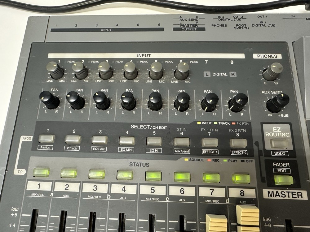 Roland VS-880EX Digital Studio Workstation powers on