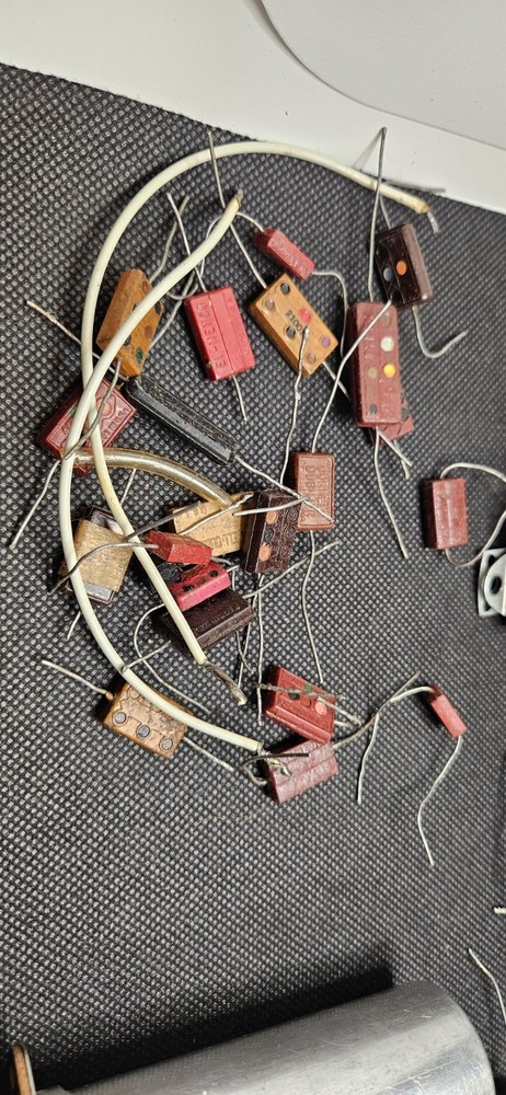 Electronic Parts & Components Capacitors Mixed Various Lot Vintage.