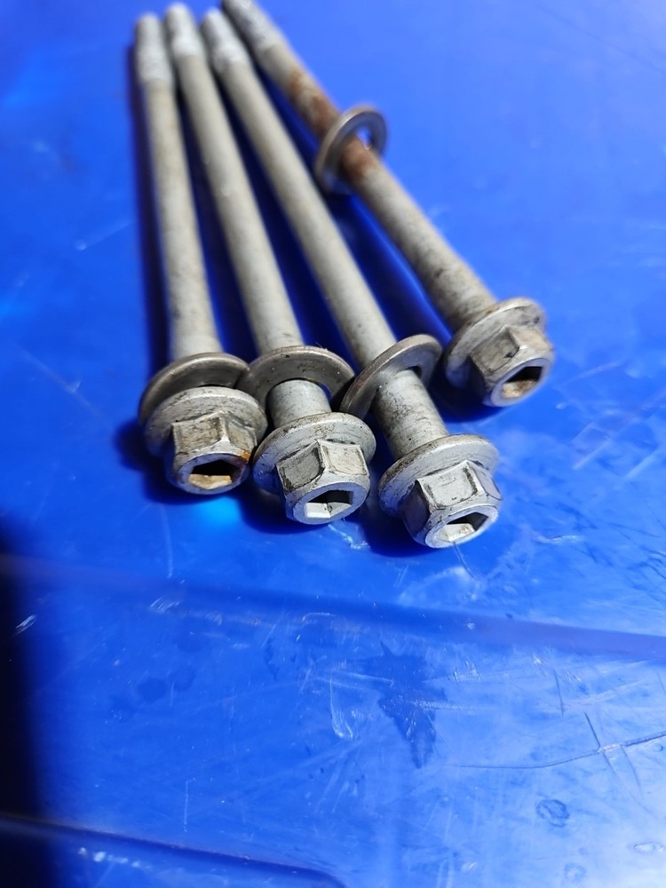 Yzf 250 Cylinder Head Bolts