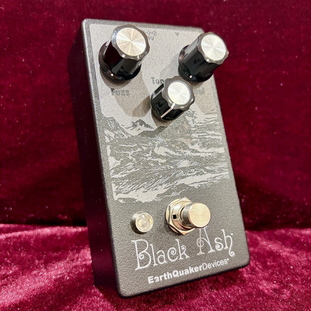 EarthQuaker Devices Black Ash