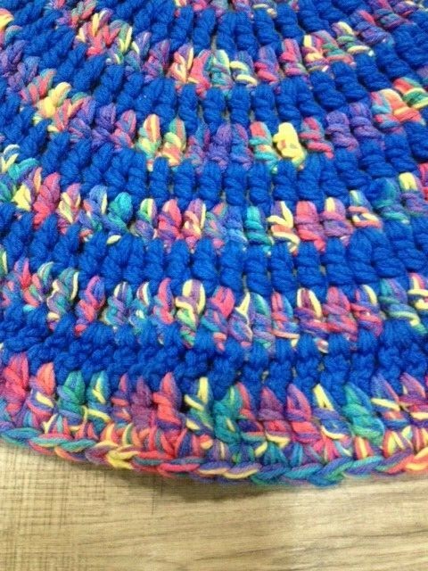 HANDCRAFTED YARN TABLECLOTH TOPPER MULTICOLOR
