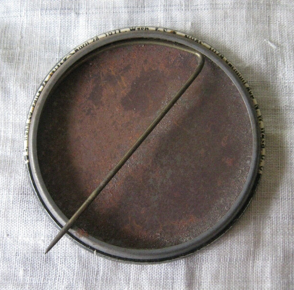 VINTAGE VIETNAM WAR PEACE PROTEST PINBACK BUTTON COLLECTION