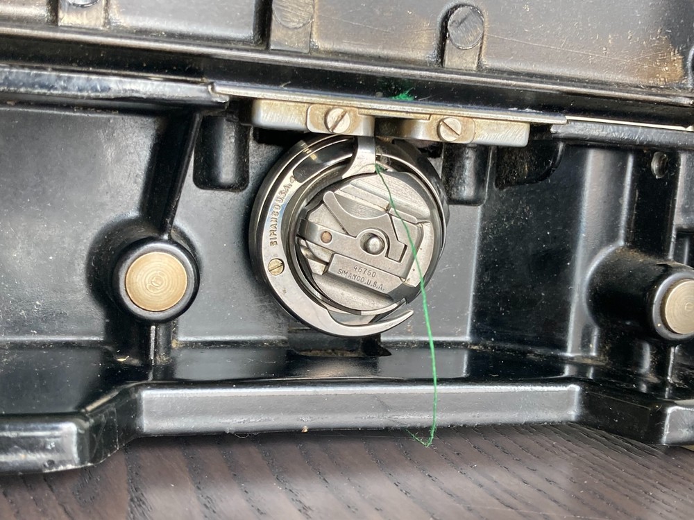 1950 Singer Featherweight 221 Sewing Machine / Case Accessories Attachments