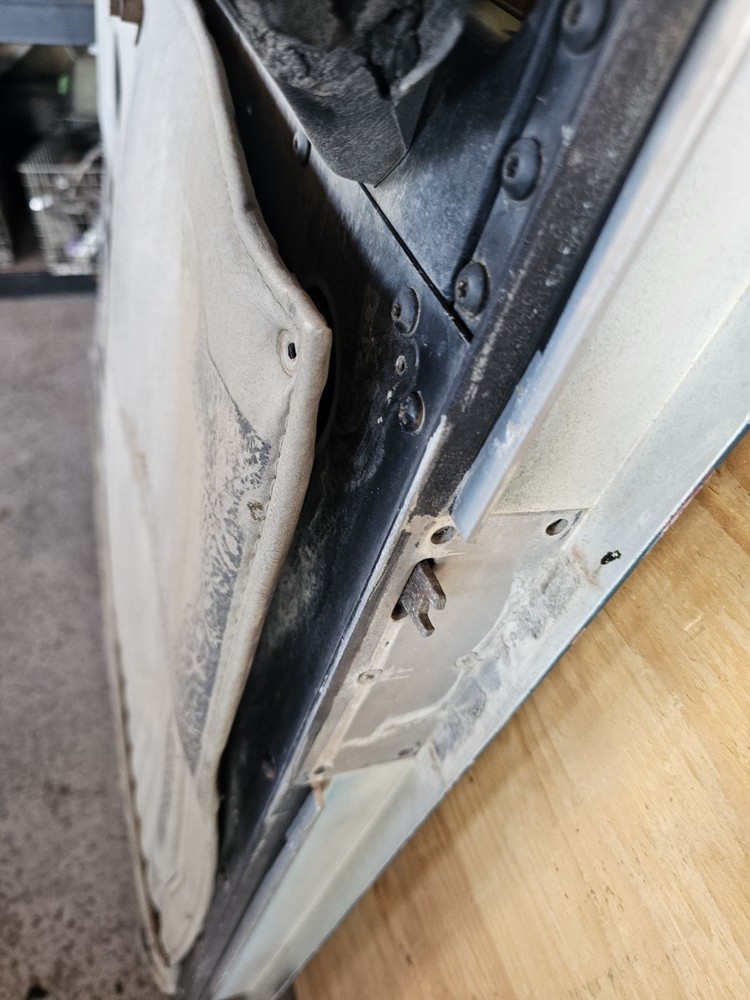 KENWORTH W900 DOOR ASSEMBLY OEM FRONT RIGHT PASSENGER