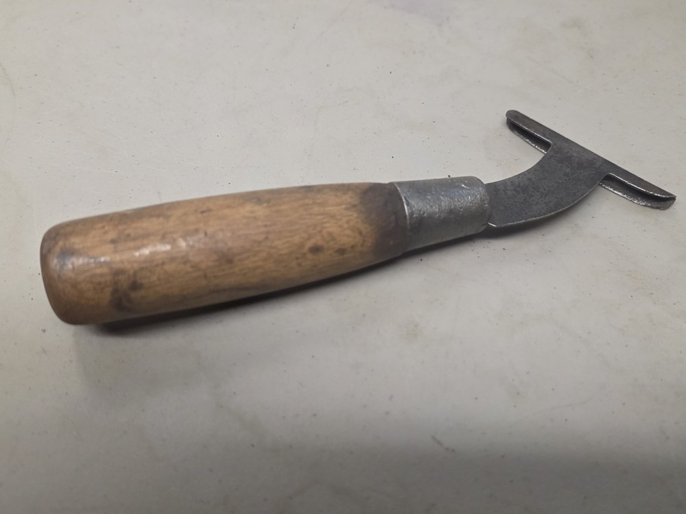 Antique Fixed Blade Race Knife / Timber Scribe
