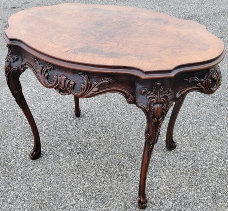 Beautiful 1920s walnut coffee table