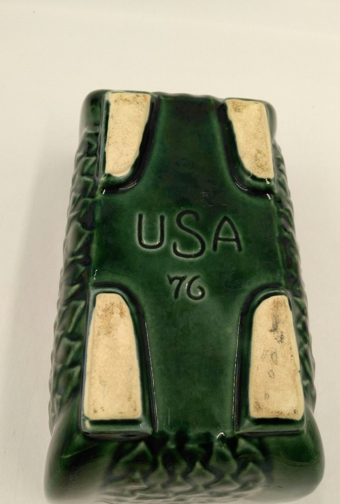 Green Vintage Leaf Design 76-USA Marked Art Pottery Rectangular Planter