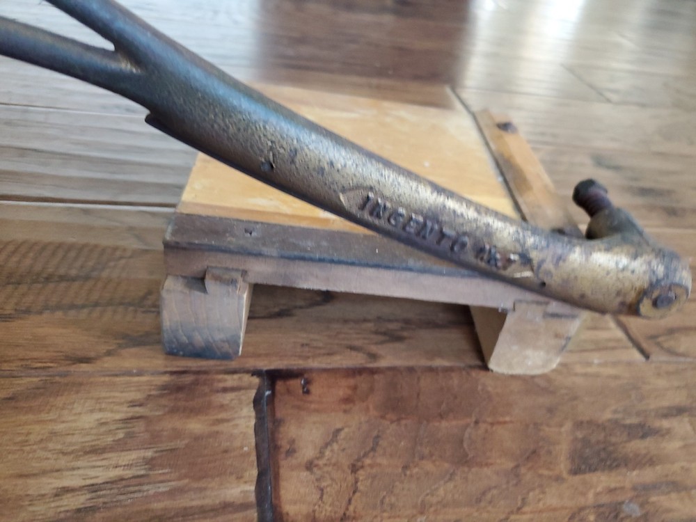 Vintage Mini Paper Cutter