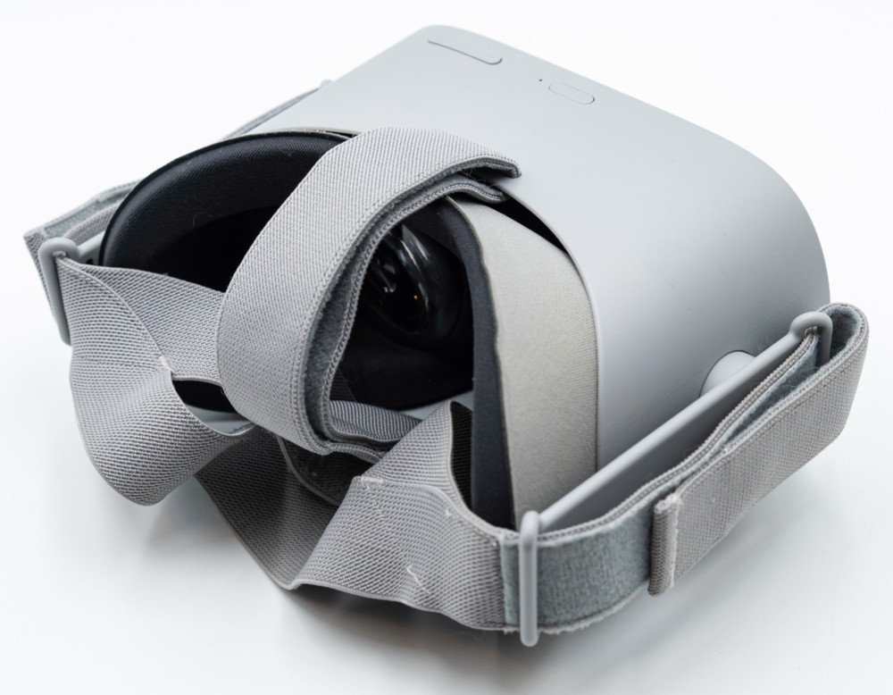 Oculus Go 64GB Standalone All-in-One VR Headset MH-A64