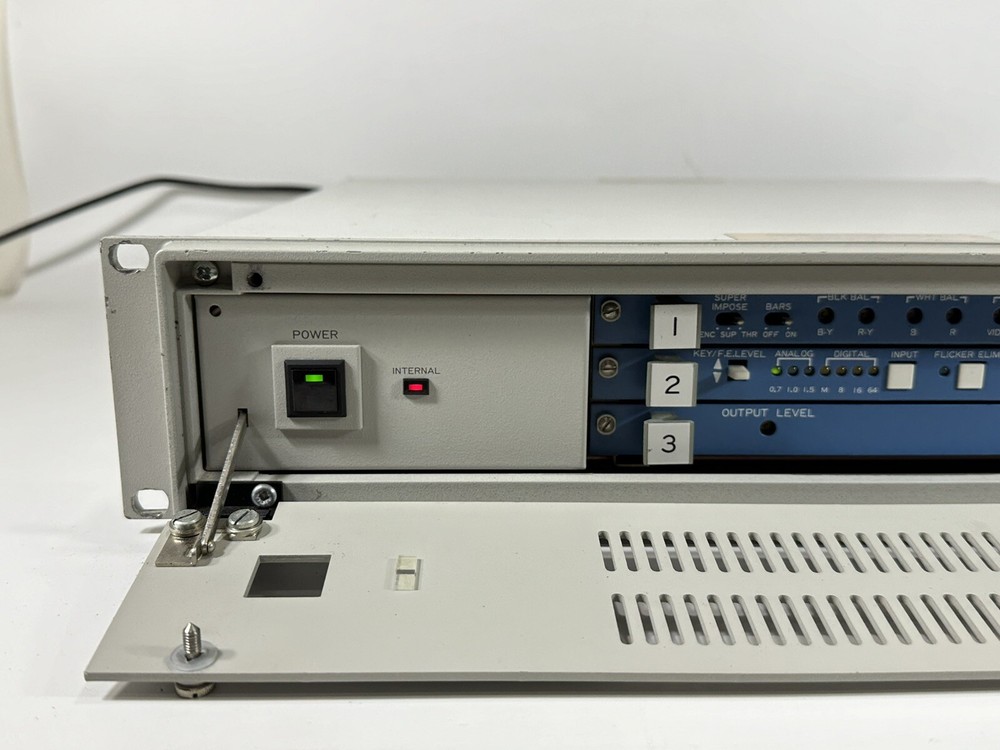 Yamashita Engineering YEM CVS-910 Scan Converter ~ Power On / UNTESTED