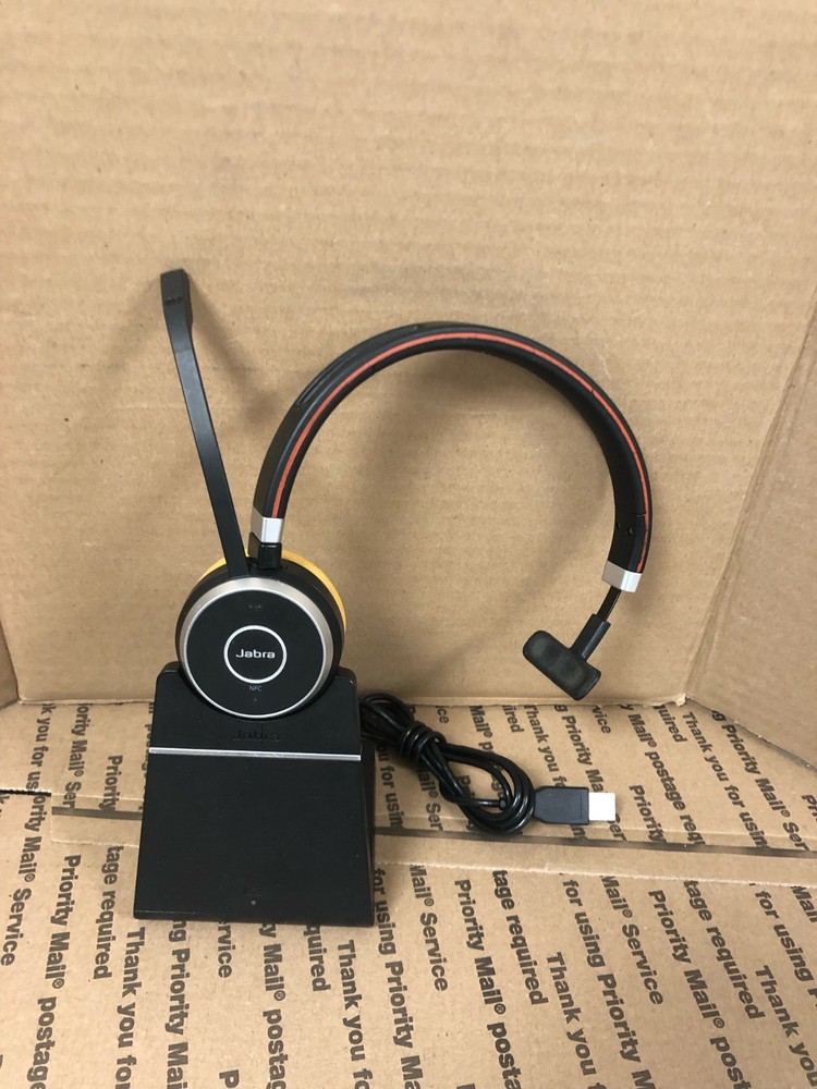 JABRA EVOLVE E65 MODEL DIV010 CHARGING BASE W/ HSC018W HEADSET