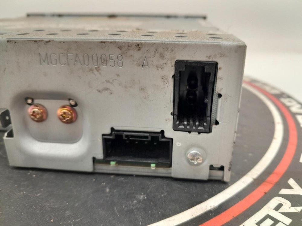 Audi A6 2005 C6 Cd Changer - 4e0910111e 4E0910111E