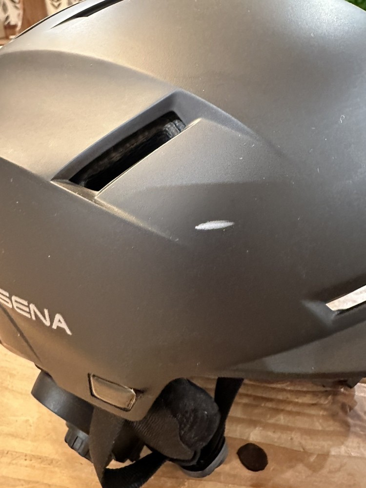 SENA Latitude S1 - Ski Snowboard Bluetooth Helmet - Size M - Mint Condition!