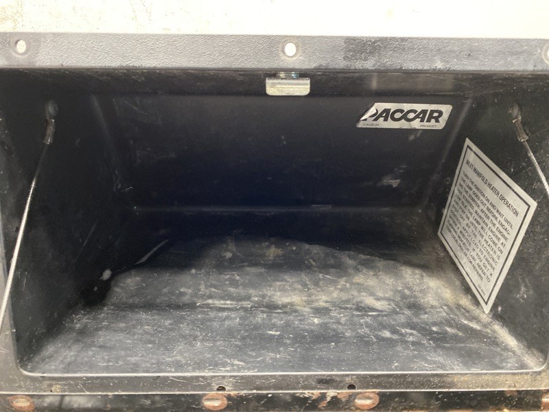 2000 Peterbilt 379 Dash & Interior Parts (719-10826)