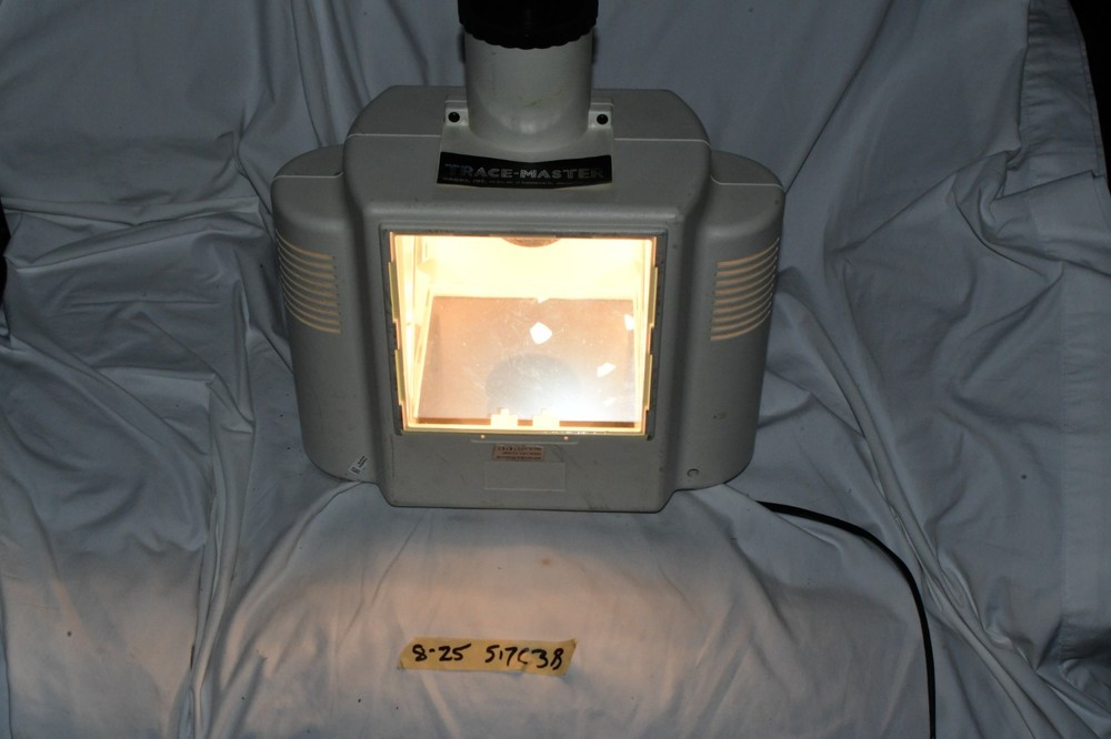 Trace-Master Projector Made By Gagne, Inc GOOD BULB