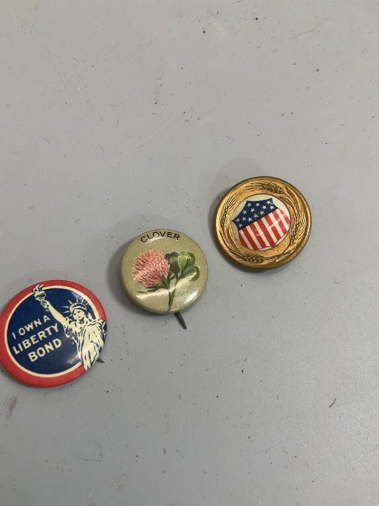 Pin Back buttons WW1 Era lg376