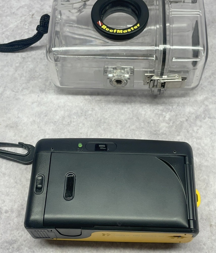 Sealife Automatic Reefmaster CL Wide Angle 35mm Dive Camera w Underwater Case