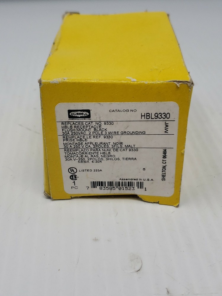 Hubbell HBL9330 Flush Mount