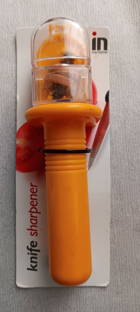 Knife Sharpener by In My Home