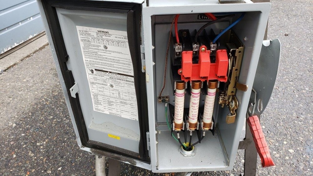 Nordson 3700V Hot Melt Adhesive System