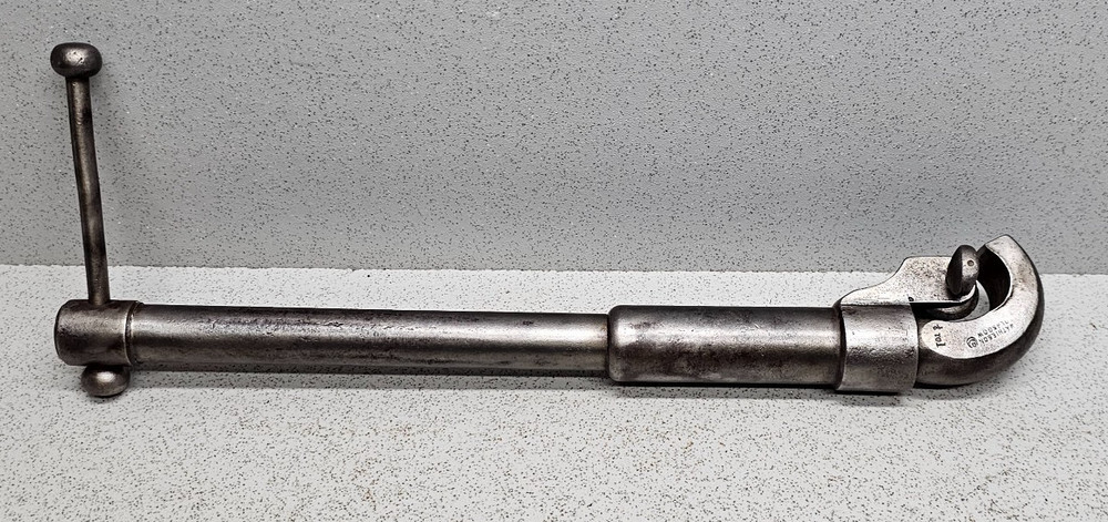 Vintage Mathieson Glasgow Heavy Duty Pipe Cutter – Cast Iron Industrial Tool