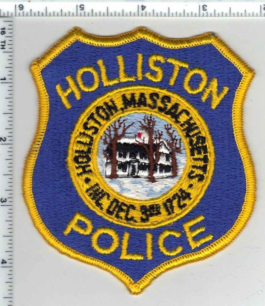 Holliston Police (Massachusetts) 1st Issue Shoulder Patch