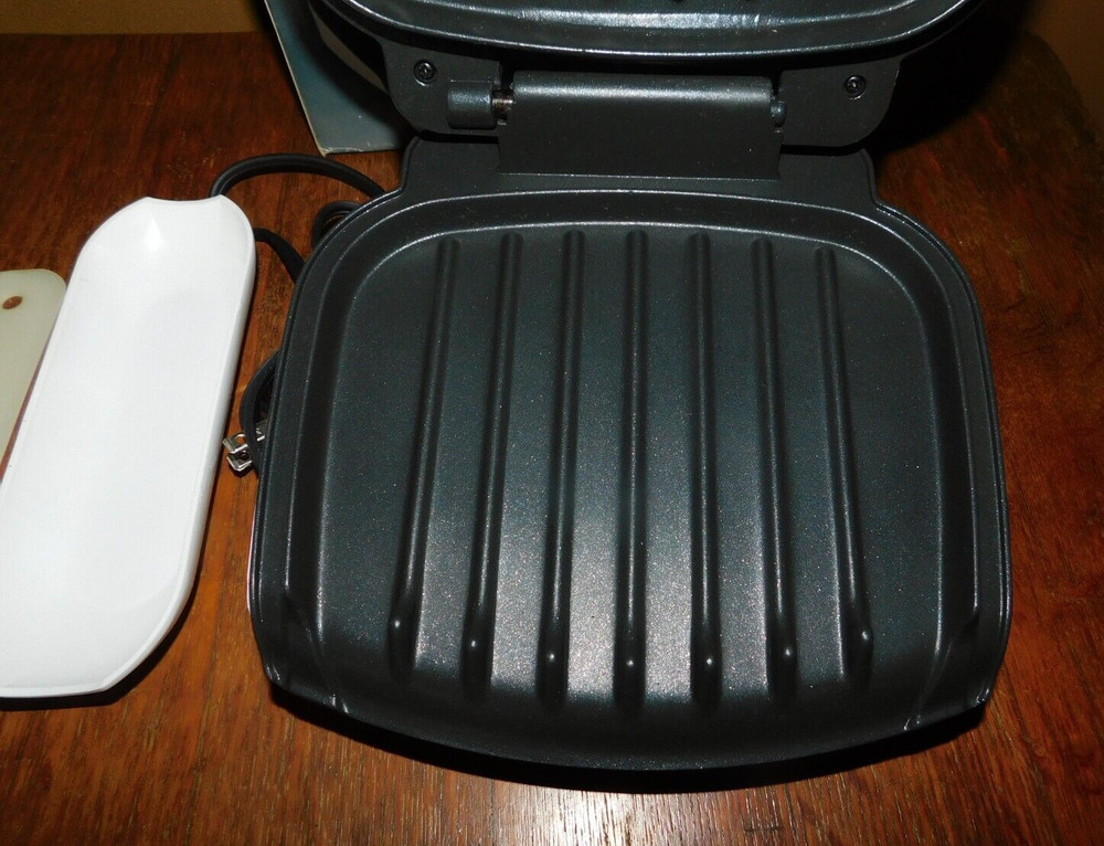 George Foreman Lean Mean Fat Grilling Machine GR10-A