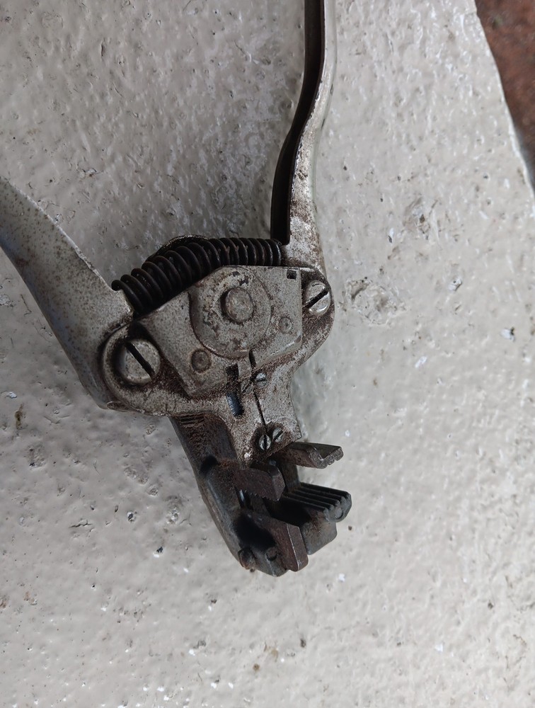 VINTAGE SPEEDEX MFG CO WIRE STRIPPERS TOOL HAND TOOL WIRING