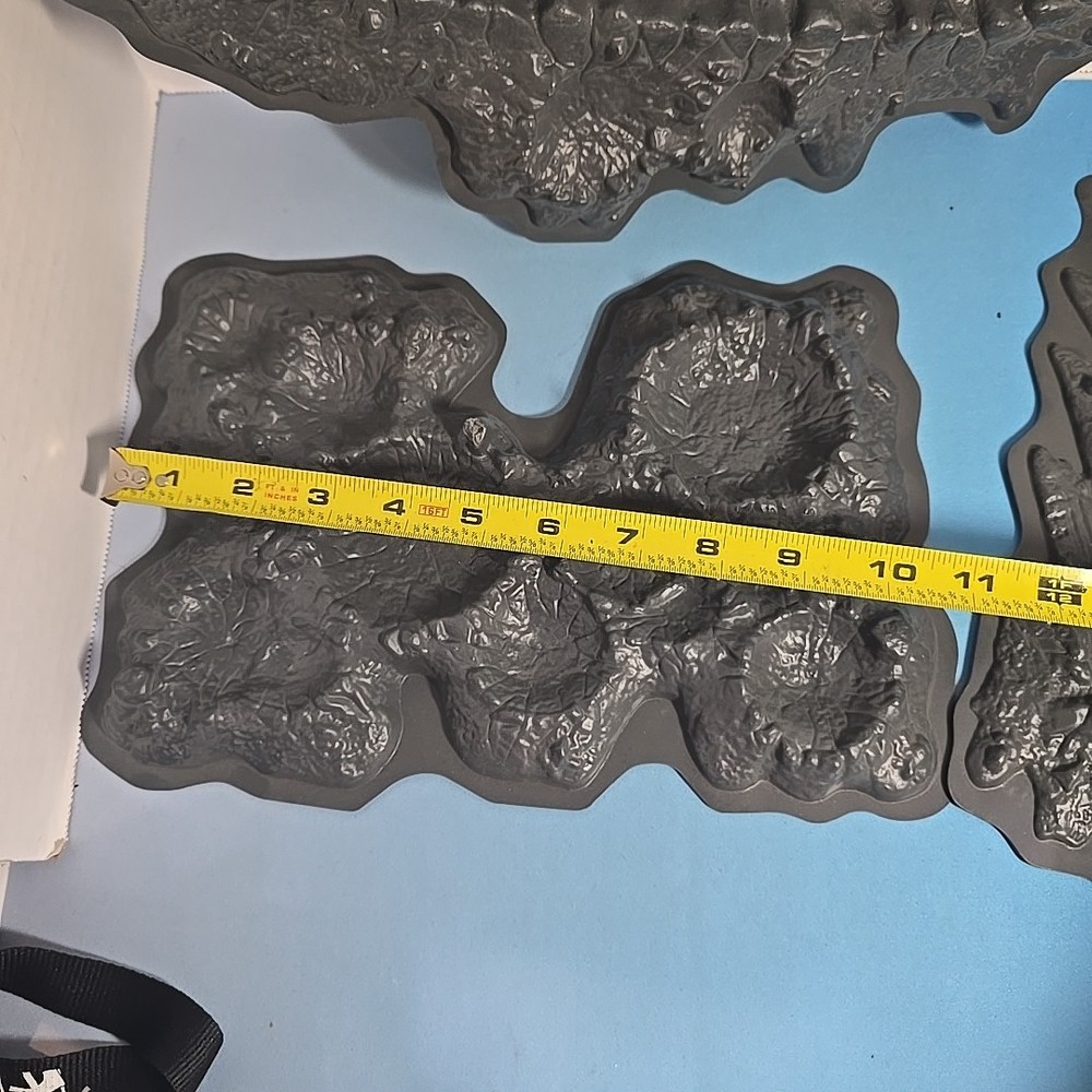 GW 40k Terrain Loose 28mm Blastscape 4 Pieces