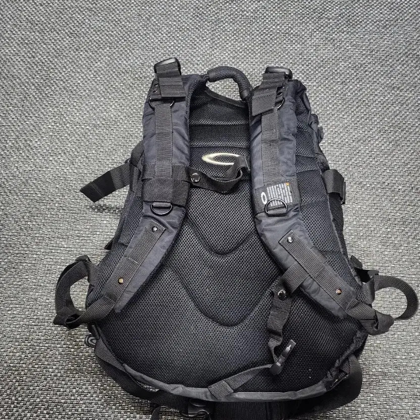 Oakley Utility Icon Backpack Used, Multiple Compartments Official