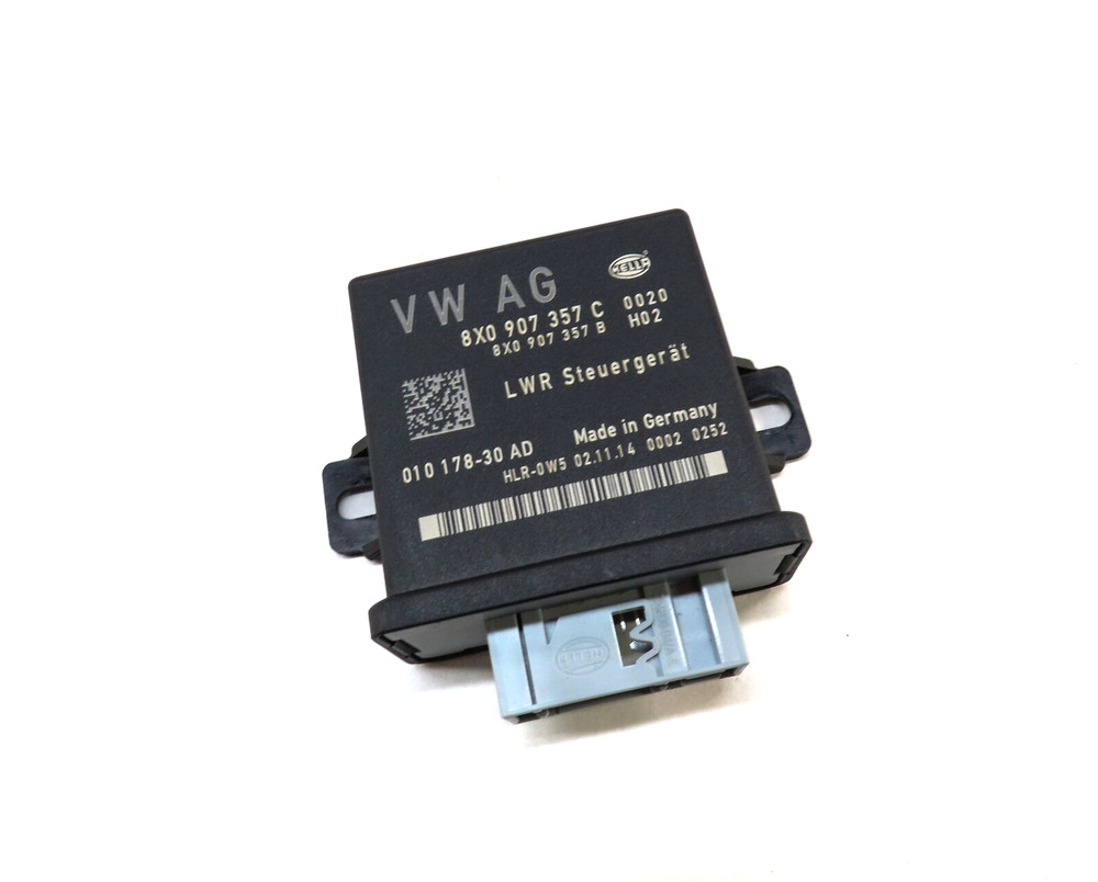 2015 AUDI Q3 (8U) HEADLIGHT RANGE CONTROL MODULE