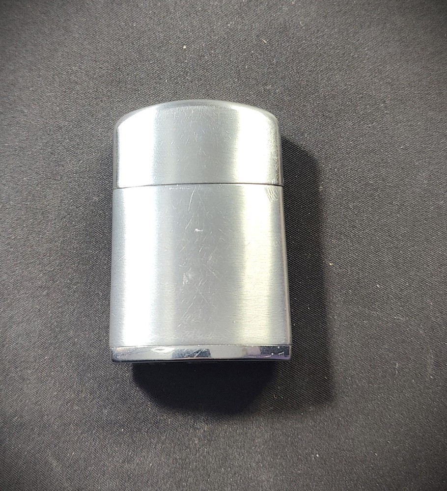 Vintage Ronson WINDLITE Lighter (1950s) Classic Look & Feel