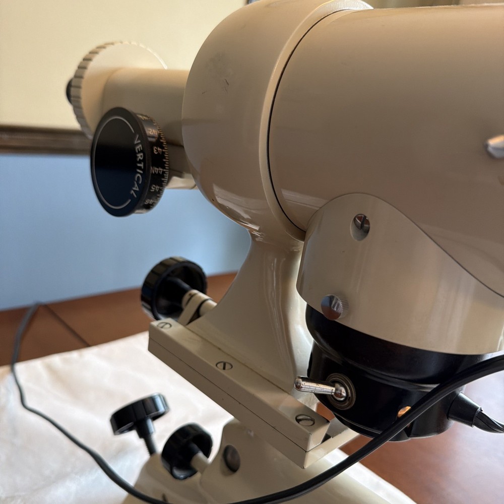 Bausch & Lomb Keratometer