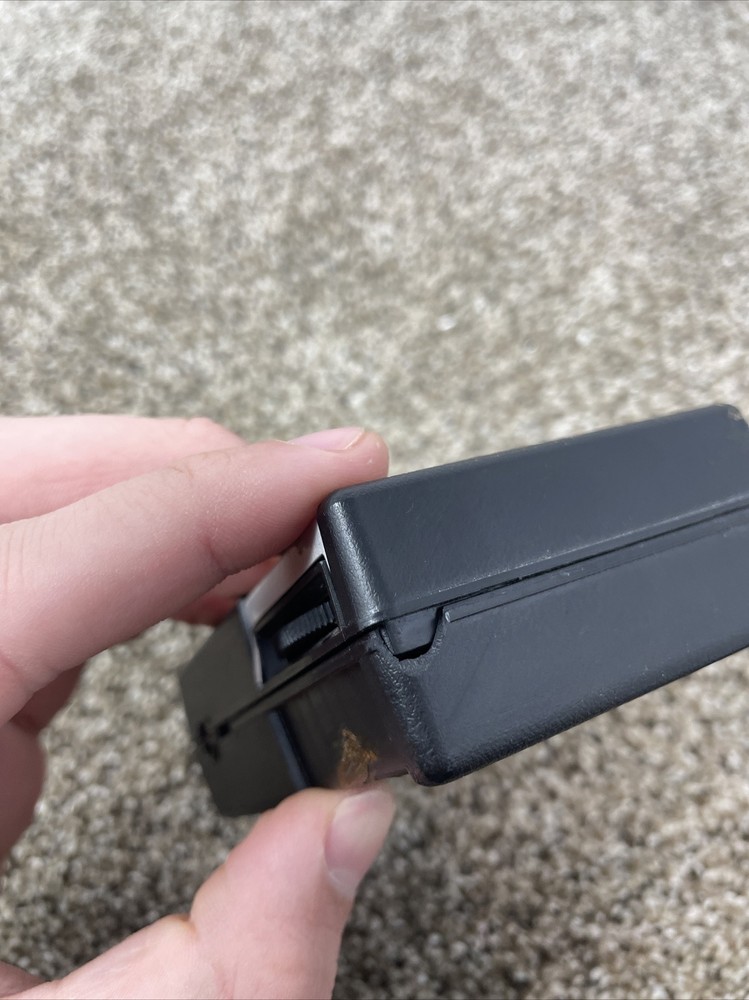 Vintage LLOYD'S Transistor Radio Working