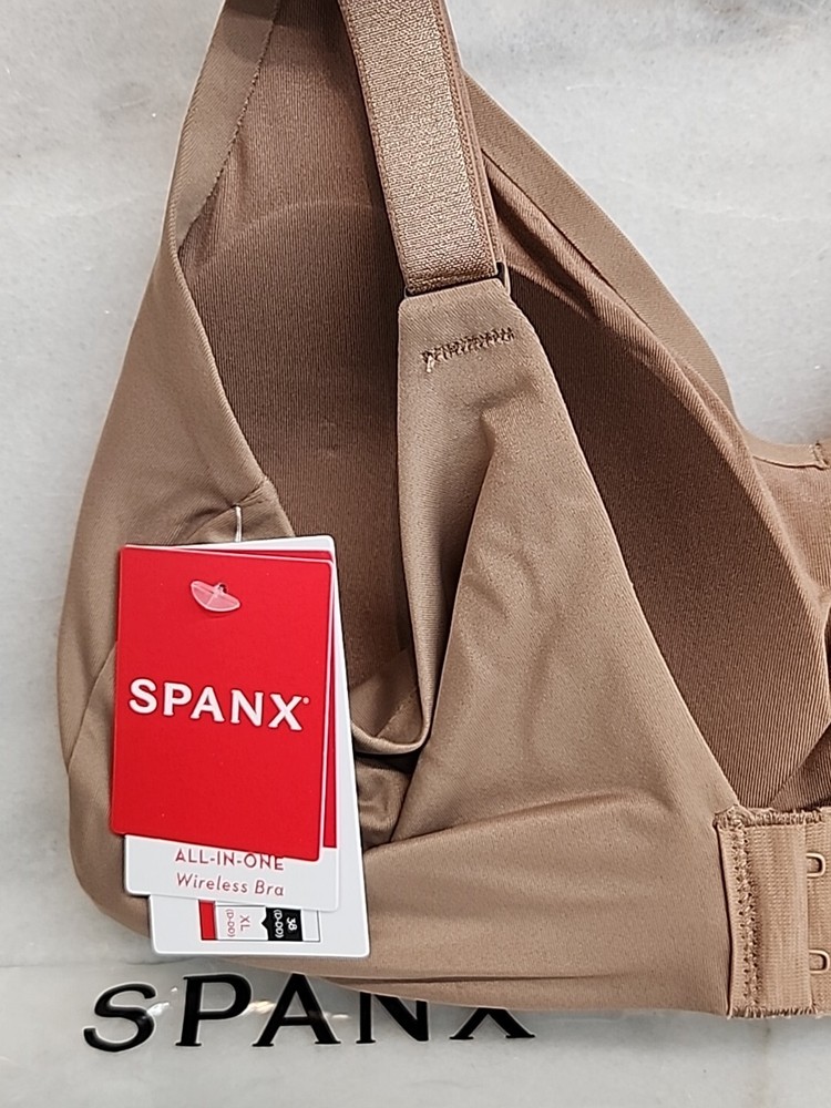 Spanx All-In-One Wireless Bra Sz M Cafe Au Lait Cup D-DD Nylon Elast .
