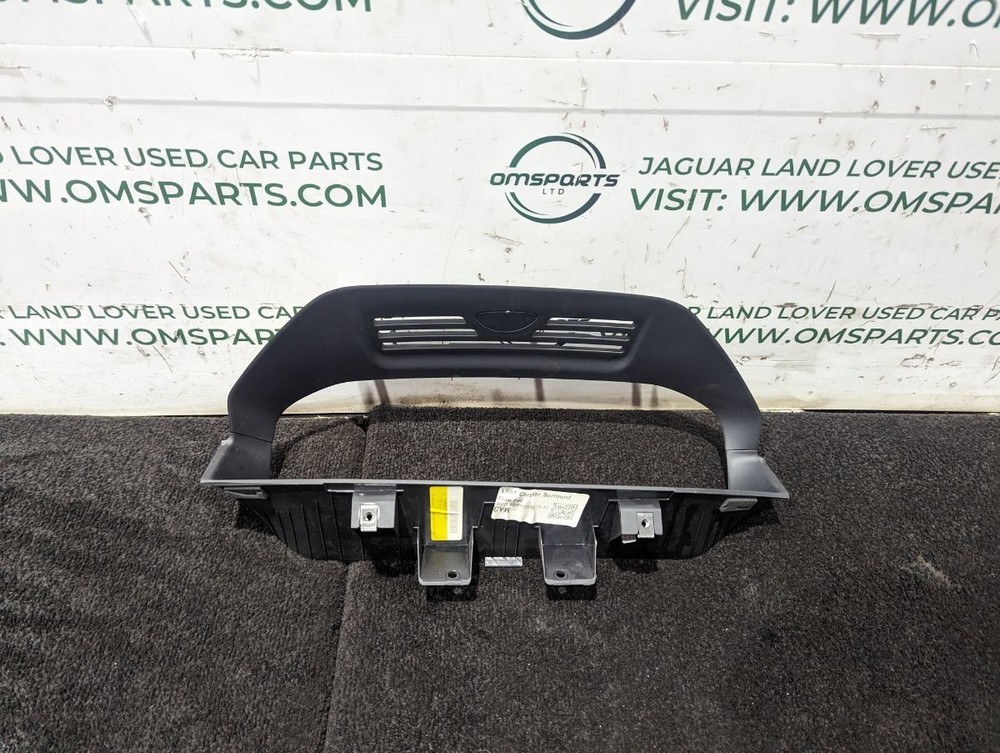RANGE ROVER EVOQUE L551 DASHBOARD CLUSTER SURROUND TRIM