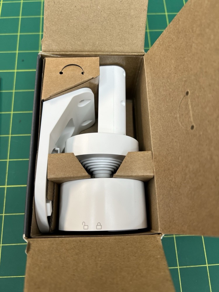Ring Pan-Tilt Mount for Stick Up Cam White Adjustable Security Camera Mount