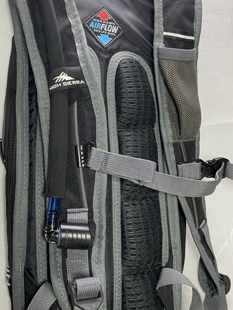 High Sierra Hydration Pack